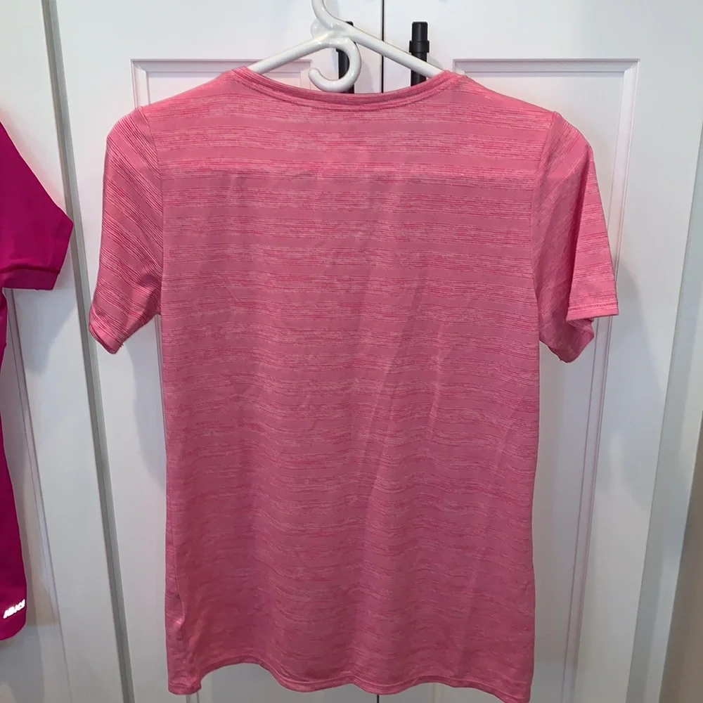 Nike Dri-fit and New Balance athletic shirt bundle - Picture 8 of 10